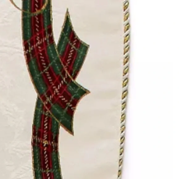 Lenox Holiday Nouveau Oval Table Runner  Centerpiece - Picture 5 of 7